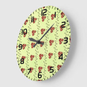 Rotes Blumenrankenmuster auf hellgrünem Hintergrun Große Wanduhr (Winkel)