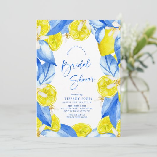 Rotes Brautparty Einladung (Stehend Vorderseite)