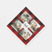Rotes Büffel-Karo & Collage-Foto mit Initiale Serviette (Ecke)