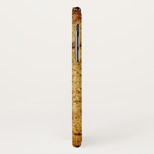 Rotes defektes Herz auf einer Goldwand Case-Mate iPhone Hülle (Hinten/Links)