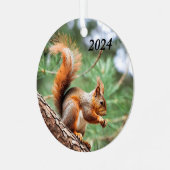 Rotes Eichhörnchen in einem Baum Ornament Aus Metall (Vorderseite links)