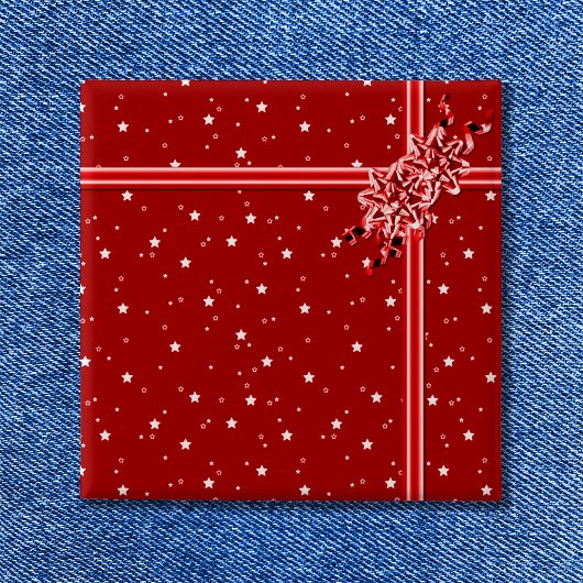 Rotes eingepacktes Geschenk Button