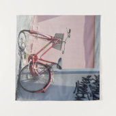 ROTES FAHRRAD AUF DER STRASSE WANDTEPPICH (Vorderseite (Horizontal))
