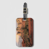 Rotes Felsen-Land Gepäckanhänger (Vorderseite Vertikal)