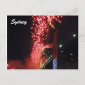 Rotes Feuerwerk Feiertagspostkarte (Vorderseite)