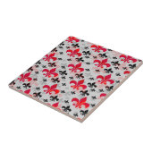 Rotes Fleur De Lis Oberflächenmuster-Design Fliese (Seite)