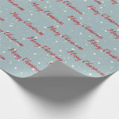 Rotes Frohe Weihnachten auf Schneeflocken Wrapping Geschenkpapier (Ecke)