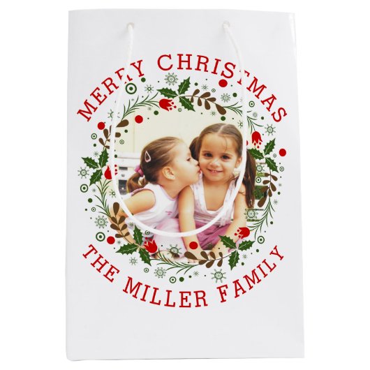 Rotes frohe Weihnachten, blumengeschmücktes Foto Mittlere Geschenktüte (Vorderseite)