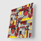 Rotes Gelbes Art Deco Gestaltetes Glas Quadratische Wanduhr (Winkel)