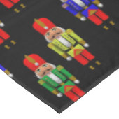 Rotes, gelbes, geflecktes Muster Tischdecke (Schrägansicht)