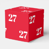 Rotes Geschenk mit Leerbuchstaben anpassen Geschenkschachtel (Rückseite)