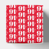 Rotes Geschenk mit Leerbuchstaben anpassen Geschenkschachtel (Oben)