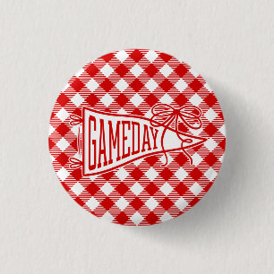 Rotes Gingham-Wimpel-Bow für den Spieltag Button