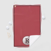 Rotes Golfball-Monogramm individuell für Männer Golfhandtuch (Insitu)