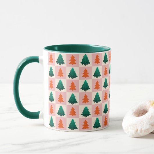 Rotes grünes Aquarell Frohe Weihnachtsbaummuster Tasse (Mit Donut)