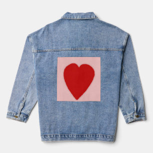 Rotes Herz auf Rosa Jeansjacke