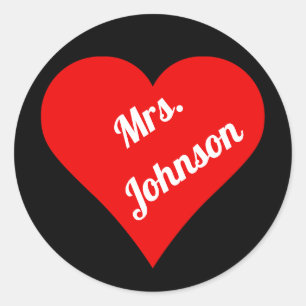 Rotes Herz auf schwarzem Hintergrund Runder Aufkleber