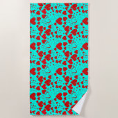 Rotes Herz Formen Muster Vivid Türkis Strandtuch (Vorderseite)