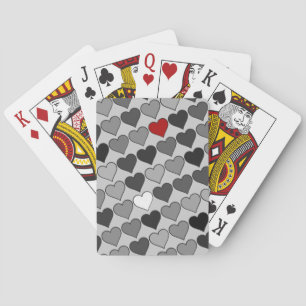rotes Herz in der Menge Spielkarten