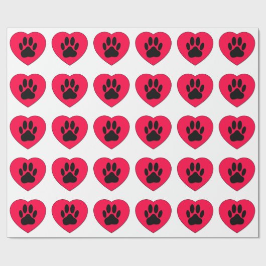 Rotes Herz mit Dog Paw Print Geschenkpapier (Flach)