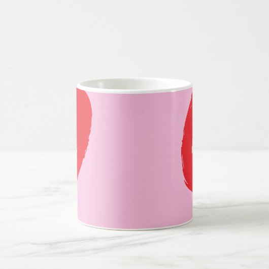 Rotes Herz mit je t’aime-Text auf rosa Hintergrund Kaffeetasse (Mittel)
