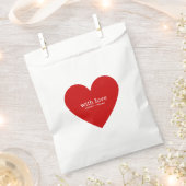 Rotes Herz mit Liebe Typografie Moderne Minimalist Geschenktütchen (Ausgeschnitten)