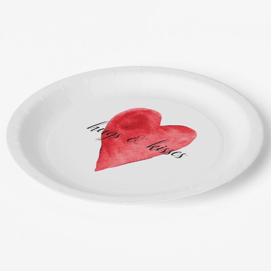 Rotes Herz Pappteller (Schrägansicht)