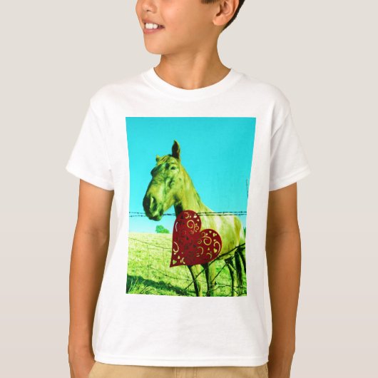 Rotes Herz und Pferd T-Shirt (Vorderseite)