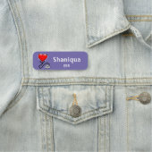 Rotes Herz und Stethoskop Medizinisches Lila Namensschild (Beispiel)