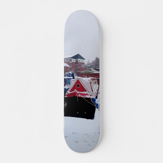 Rotes Kanalboot Skateboard (Vorne)