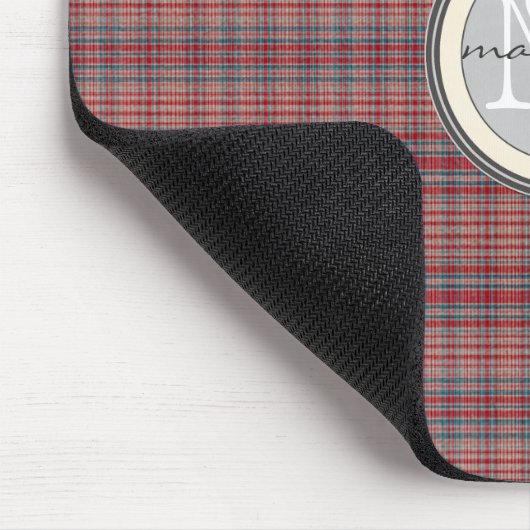 Rotes kariertes Hintergrundmonogramm Mousepad (Ecke)