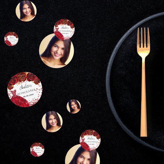 Rotes Kleid aus Quinceanera Blume Weiß Foto Konfetti