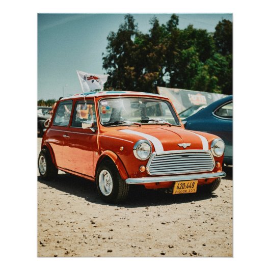 Rotes Mini-Cooper-Auto mit Union Jack-Dach-Autoauf Poster (Vorderseite)