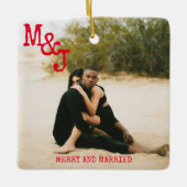 Rotes, modernes Minimalistisches und Verheiratetes Keramikornament (Vorderseite)