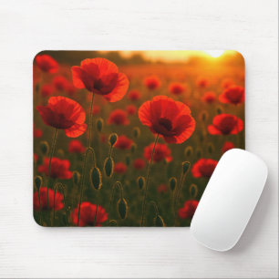 Rotes Mohnfeld bei Sonnenaufgang Mousepad