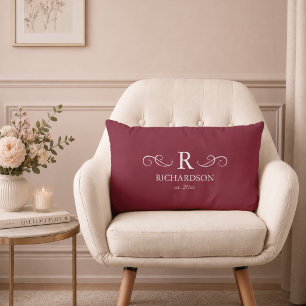 Rotes Monogramm-Lendenkissen Lendenkissen