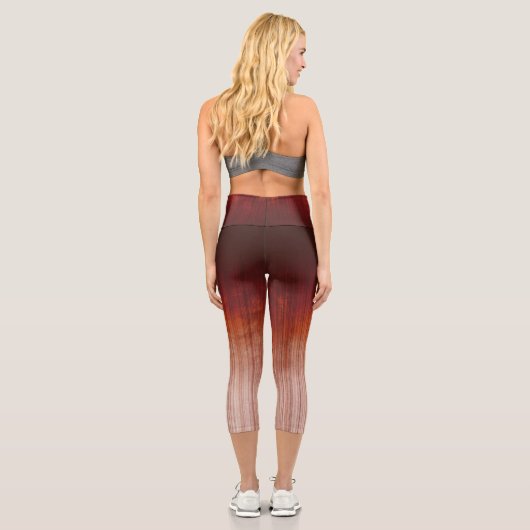 Rotes Orange Grau Weiß rustikal gestreifte ombre Capri Leggings (Rückseite)