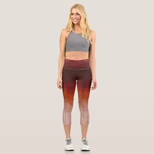Rotes Orange Grau Weiß rustikal gestreifte ombre Capri Leggings (Vorderseite)