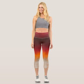 Rotes Orange Grau Weiße rustikale Omelone Capri Leggings (Vorderseite)
