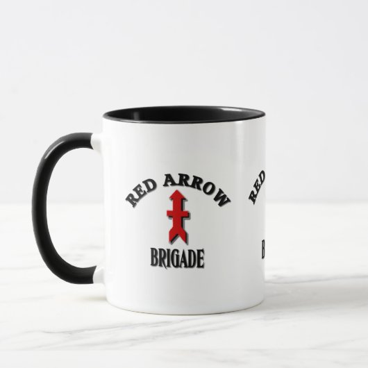 Rotes Pfeil-Brigaden-Militär Tasse (Links)