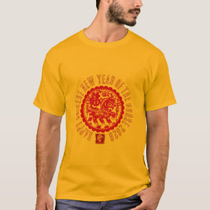 Rotes Pferd im Scherenschnitt-Stil T-Shirt
