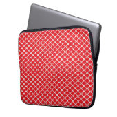 Rotes Quatrefoil Laptopschutzhülle (Vorderseite Links)