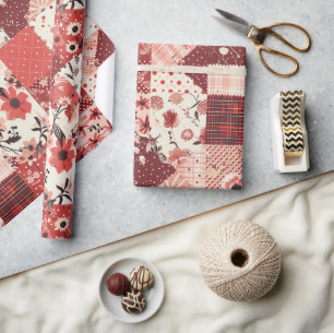 Rotes Quilt-Gingham-Cottagecore-Blumenmuster Geschenkpapier