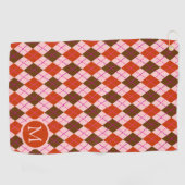 Rotes Rosa und Braunes Argyle-Muster-Monogramm Golfhandtuch (Horizontal)