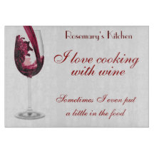 Rotes Rotwein-Schneidebrett