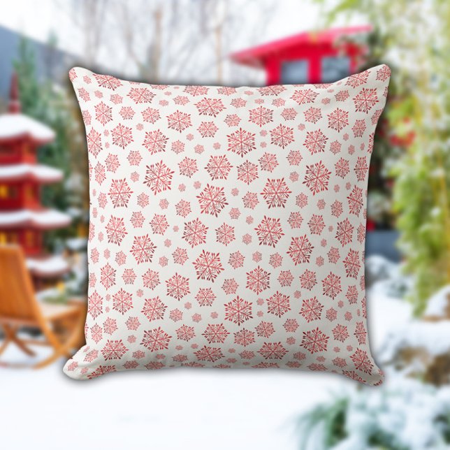 Rotes Schneeflockenmuster Kissen (Von Creator hochgeladen)