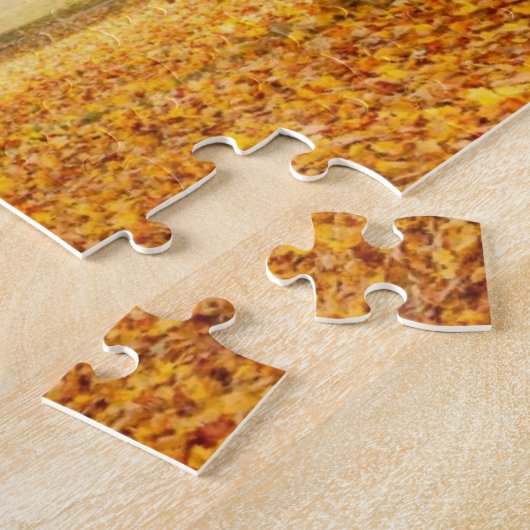 Rotes schwedisches Haus unter den Herbstblättern Puzzle (Seite)