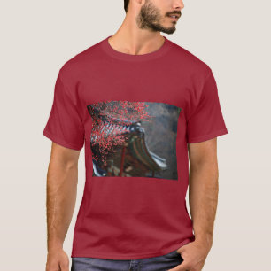 Rotes T-Shirt