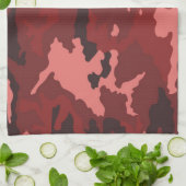 Rotes Tarnmuster Rosa-Maroon-Tarnung Geschirrtuch (Gefaltet)