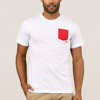 Rotes Taschen-T-Shirt T-Shirt